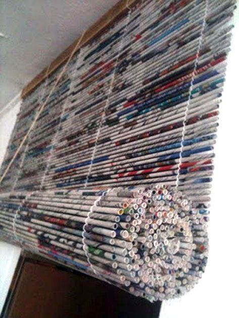 newspaper roman shades Recycler Diy, Roman Blinds Diy, Kule Ting, Vika Papper, Magazine Crafts, Newspaper Crafts, Diy Bricolage, Recycled Projects, Diy Recycle