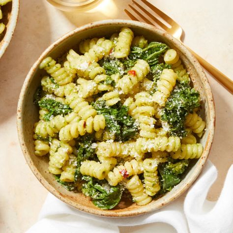 Fusilli Bucati Corti Pasta Recipe Using Kale, Pasta With Goat Cheese, Kale Pasta Recipe, Sautéed Kale, Pesto Recipes, Kale Pasta, Goat Cheese Pasta, How To Cook Kale, Kale Pesto