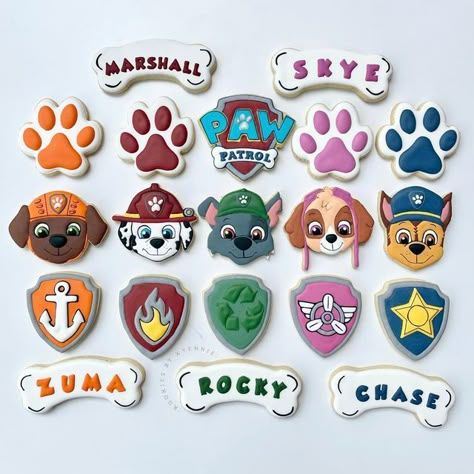 Paw Patrol Royal Icing Cookies, Paw Patrol Decorated Cookies, Paw Patrol Cookies Decorated, Galletas Paw Patrol, Paw Patrol Sugar Cookies, Luxury Cookies, Paw Patrol Cookies, Paw Cookies, Farm Cookies