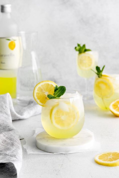 I Lemonade Slushie Recipe, Lemon Pesto Pasta, Best Mocktail Recipe, Apple Cider Mimosa Recipe, Lemon Margarita, Margarita Tequila, Lemonade Slushies, Yummy Cocktails, Lemon Cocktail