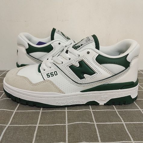 New Balance 550 Low White Green Brand New/Come With Box M7=W8.5 Thank You For Your Order And I Hope You Enjoy Your New Pair Of Sneakers! New Balance Sneakers Mens, Green New Balance, Aesthetic Dream, Balance 550, Shoes New Balance, Shoes Green, Balance Sneakers, Rap Artists, Trainers Fashion