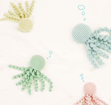 pieuvre crochet DIY Octopus Diy, Knitting Patterns Cocoon, Octopus Crochet Pattern, Baby Toys Diy, Crochet Octopus, Crochet Baby Toys, Crochet Diy, Kraken, Diy Toys