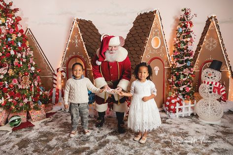 Christmas Village Photography, Gingerbread Theme Photoshoot, Gingerbread Photoshoot, Santa Village, Lady Photography, Felt Trees, Christmas Session, Ginger House, Santa Experience