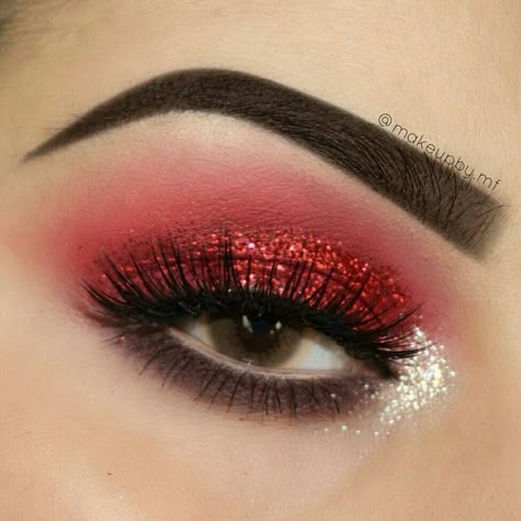 Red And Silver Glitter Makeup, Red And Gold Eyeshadow Looks For Quince, Red Eyeshadow Easy, Red Cheer Makeup, Red And Gold Quince Makeup Looks, Red Makeup Christmas, Red Sparkly Eyeshadow, Red Makeup Looks Glitter, Red And Sliver Makeup Prom