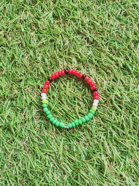 Tom Klautiz, Watermelon Bracelet, Watermelon Beads, Beads Bracelet Design, Bracelet Design, Bracelet Ideas, Macrame Patterns, Beads Bracelet, Bead Crafts