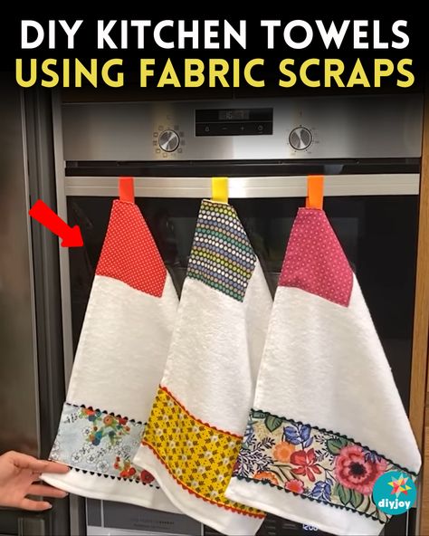 Make these beautiful kitchen towels using your fabric scraps! Learn how to make them with this step-by-step tutorial. Diy Kitchen Towels, Stove Towels, Hand Towels Diy, Diy Dish Towels, Kitchen Towels Diy, Dish Towel Crafts, Using Fabric Scraps, Kitchen Towels Crafts, Towel Toppers