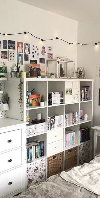 Crowded Room Ideas, Organizing Ideas For Bedrooms For Women, Teen Girl Bedroom Storage Ideas, Small Room Bookshelf Ideas, Bedroom Ideas With Bookshelves, Room Ikea Ideas, Teen Bedroom Storage, Room Decor Bookshelf, Bookshelf Ideas