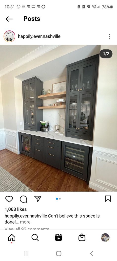 Built In Bar Ideas For Home, Bar In House Ideas, Wet Bar Diy, Wet Bar Ideas In Living Room, Basement Dry Bar Ideas, Basement Sports Bar, Bar In Living Room, Dry Bar Ideas, Basement Bar Area