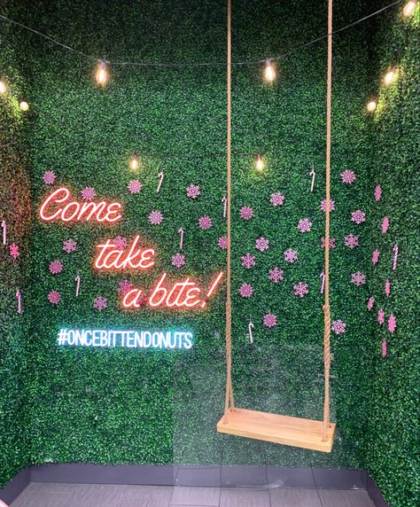 swing inside a donut store #oncebittendonuts Donut Shop Decor, Bake Shop Interior, Donut Shop Interior, Donut Shop Aesthetic, Insta Wall, Donuts Shop, Confectionery Shop, Donut Store, Coffee Infographic