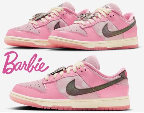 Barbie Dunks, Nike Shoes Women Fashion, Pretty Sneakers, Trendy Shoes Sneakers, Nike Shoes Outfits, Hype Shoes, Girly Shoes, Swag Shoes, Nike Shoes Women