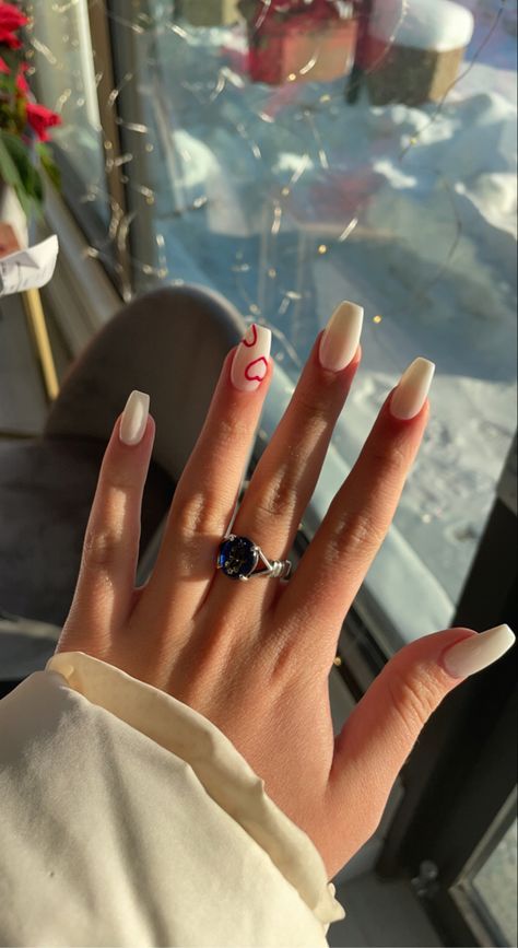 French Rosa, Nails With Red, Acrylic Nails Almond Shape, Nails Valentines, Beauty Hacks Nails, February Nails, Simple Gel Nails, Casual Nails, Blush Nails