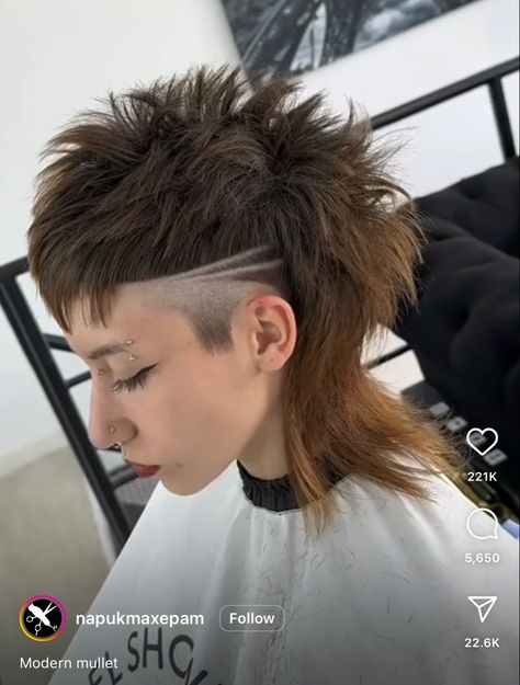 Mullet Shaved Pixie, Competition Hair, Shaved Hair Designs, Shaggy Short Hair, Mullet Haircut, Editorial Hair, Hair Therapy, Punk Hair, Very Short Hair