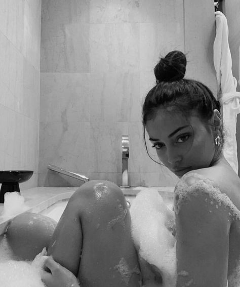 Bubble Bath Photography, Kiara Falcone, Twisted Emotions, Bathtub Pictures, Happiness Is A Butterfly, Bathtub Photography, Photo Mannequin, Bath Pictures, Risky Pictures