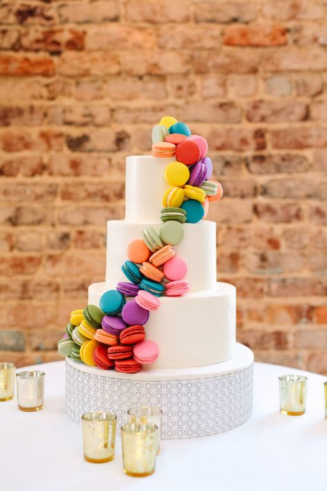 Colored Wedding Cake Ideas, Colorful Wedding Desserts, Small Colorful Wedding Cake, Wedding Cake Colourful, Pride Wedding Cake, Colorful Cake Ideas, Bright Wedding Cake, Wedding Cake Colorful, Colored Wedding Cake