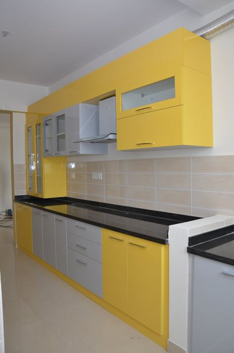 Desain Pantry Dapur, Parallel Kitchen Design, बेडरूम डिजाइन, Yellow Kitchen Designs, Kitchen Unit Designs, Kitchen Wardrobe Design, Interior Dapur, Desain Pantry, Kitchen Design Color