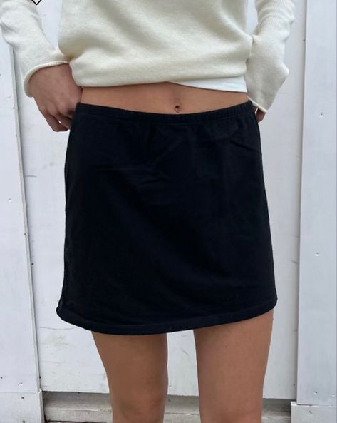 Phoebe Skirt, Brandy Skirt, Shopping In Italy, Brandy Melville Skirt, Black Skirt, Brandy Melville, Brandy, Mini Skirt, Tights