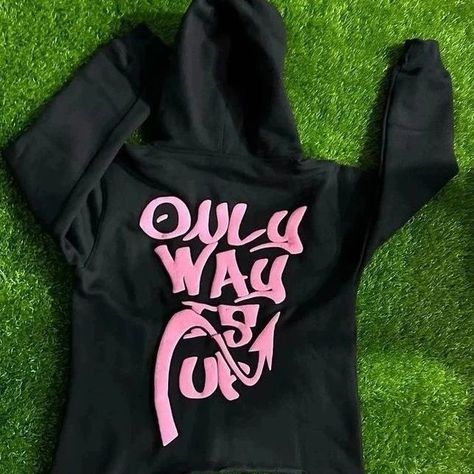 Pink Puff Printing Hoodie with the 300 GSM Clothing Manufacturer 👑 We are always providing live production and dealing on video call If you’re looking for premium quality apparel Manufacturer Chahal Industry here Samples and bulks on the way If you are looking legit and professional manufacturing company for your Dm 📨 WhatsApp for place order (+923286115382) Go quickly tappin 🔑 and place your order now 📥 #clothingmanufacturing #clothingbrand #fashionproduction #garmentproduction #app... Logos Color, Support Black Business, The 300, Small Clothes, Clothing Manufacturer, Video Call, Hoodie Outfit, Urban Wear, Black Excellence