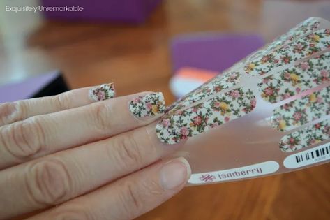 Nail wraps are an easy way to give yourself a quick manicure. They come in tons of styles including solids and patterns to suit any season, holiday or occasion.Here's how to put them on for long lasting wear. To start, pick a pattern. I chose a floral set from Jamberry.To prep your nails, wipe them off with an alcohol pad and let them dry.Most wraps come on a sheet in a variety of sizes. Just measure your wrap against your nail to choose a size that fits best. If you can't get a perf… Floral Set, Jamberry, Nail Wraps, Nail Manicure, Short Nails, Pretty Nails, Press On Nails, Put On, You Nailed It