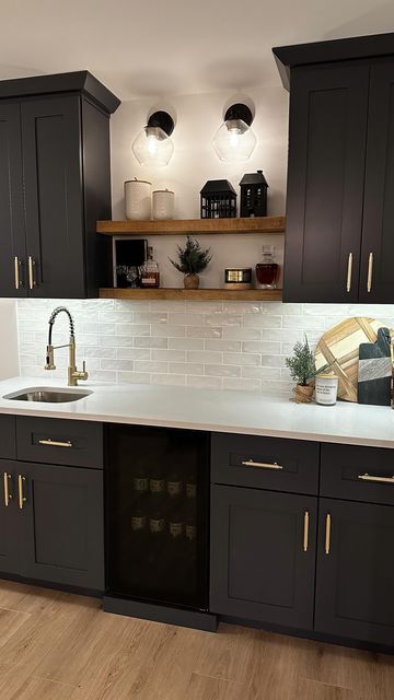 Wet Bar With Tile Backsplash, Basement Cabinet Colors, Basement Remodel Wet Bar, Basement Ideas Wet Bar, Basement Kitchen Cabinets, Modern Small Bar Ideas For Home Basement, Wet Bar Counter, Black Kitchenette Ideas, Downstairs Wet Bar