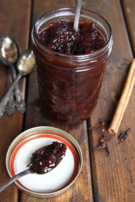 Spiced Plum Butter Recipe - Slow Cooker » LeelaLicious Plum Butter Recipe, Plum Chutney Recipes, Simple Slow Cooker Recipes, Plum Butter, Plum Chutney, Summer Fruit Recipes, Plum Jam Recipes, Plum Recipes, Freezer Jam