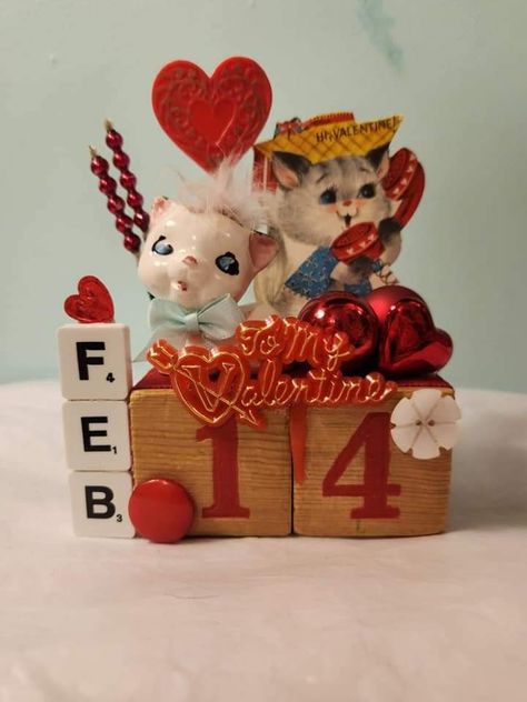 Valentine Assemblage, February Wishes, Valentine Craft Decorations, Vintage Valentine Crafts, Retro Nursery, Vintage Valentines Decorations, Valentine Vintage, Crafty Hobbies, Kitschy Christmas