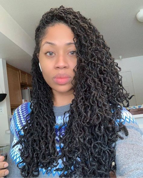 long micro locs Wedding Hairstyles Locs, Locs Hair Jewelry, Long Micro Locs, Hairstyles Locs, Sisterlocks Styles, Micro Locs, Hair Twist Styles, Flat Twist, Twist Outs