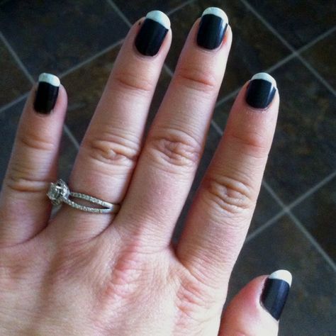 A Drusilla nail for all the Buffy fans. Drusilla Nails, Anniversary Vibes, Nails Products, Prom Nails, Creative Nails, Make Up Hair, Make Up Ideas, Hair Nails, Nail Inspo