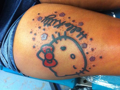 hello kitty tatt on my thigh!! my fav!! Hello Kitty Thigh Tattoo, Blk Tattoo, Hello Kitty Tattoo, Kitty Tattoos, Cute Henna Tattoos, Kitty Tattoo, 16 Tattoo, Cute Henna, Cute Hand Tattoos