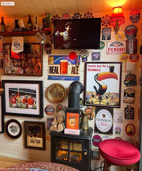 Old Pub Interior Ideas, Bar Ideas For Garden, Pub Style Basement Bar, Man Cave Sheds, British Pub Interior, Forest Tavern, English Pub Interior, English Pub Decor, Pub Interior Ideas