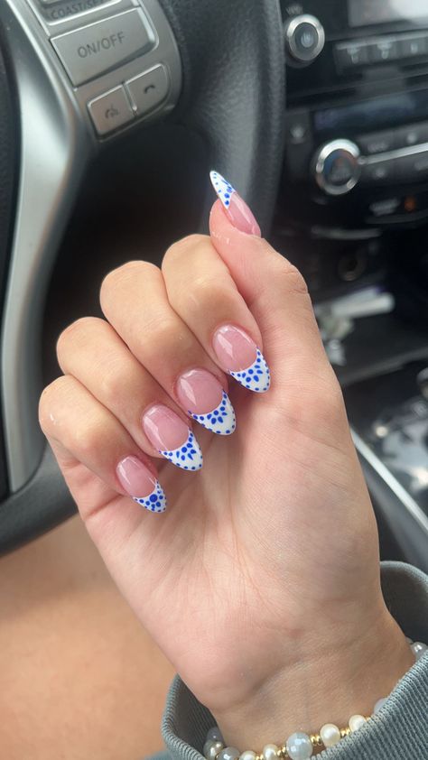 Navy And White Nail Ideas, Navy Acrylic Nail Designs, Dance Nails, Hoco Nails, Blue And White Nails, Beachy Nails, Lilac Nails, Graduation Nails, Broken Nails