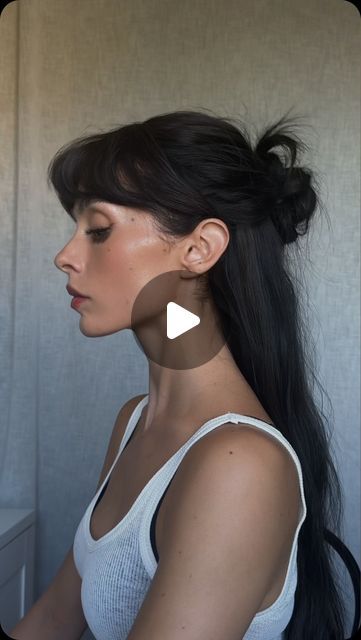 Johanna F. Herrstedt on Instagram: "Stop flexing your muscles Johanna, you look like an imbecile 🙄 Anyway, another day another messy bun, but this time half up half down   #messybun #halfuphalfdown #longhairstyles" Half Up Half Down Hairstyles Messy, Wispy Bangs Half Up Half Down, Half Up Half Down Hair Messy, Bun With Bangs Hairstyles, Messy Half Up Half Down, Space Buns Half Up Half Down, Messy Half Bun, Half Up Bun Hairstyles, Messy Bun With Bangs