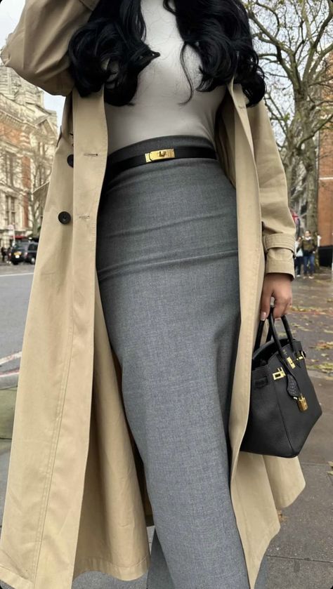 Cute Professional Outfits, Estilo Hijab, Stylish Work Attire, Corporate Outfits, Elegante Casual, Classy Work Outfits, Looks Street Style, Looks Black, Stylish Work Outfits