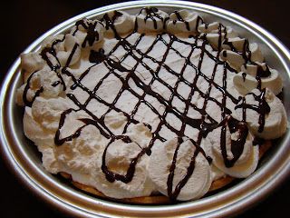 Golden Corral Chocolate Chess Pie Recipe, Chocolate Chess Pie Recipe, Chess Pie Recipe, Chocolate Cream Pie Recipe, Chocolate Chess Pie, Golden Corral, Chess Pie, Chocolate Pie Recipes, Baked Pie Crust