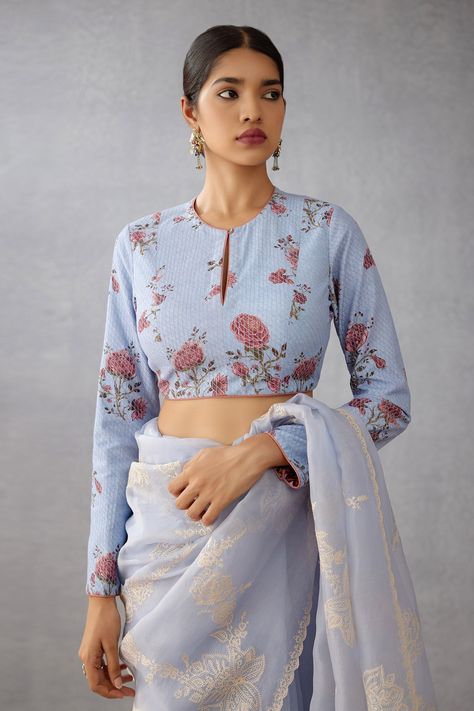 Shop for Torani Blue Cotton Silk Samsara Yuvani Chintz Print Blouse for Women Online at Aza Fashions Full Sleeve Blouse Design, Long Sleeve Blouse Designs, Chintz Print, Modern Blouse, Fashionable Saree, Long Blouse Designs, Blouse Designs High Neck, Cotton Saree Blouse Designs, Cotton Blouse Design