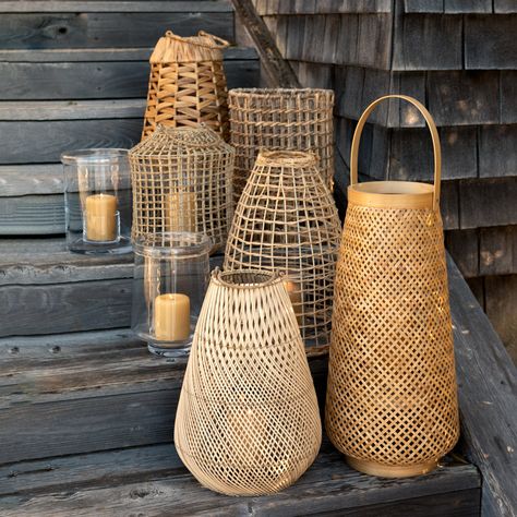 Outdoor Floor Lanterns, Ramadan Plan, Large Lantern Decor, Lanai Ideas, Rattan Wedding, Lantern Aesthetic, Rattan Lantern, Patio Refresh, Boho Lanterns