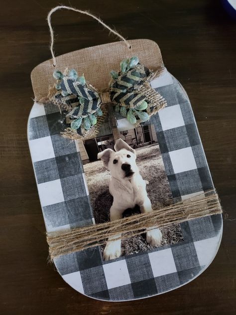 Dollar Tree Farmhouse, Dt Crafts, Fall Craft Fairs, Mason Jar Sign, Wood Yard Art, Farmhouse Crafts, Cute Ribbon, Wooden Welcome Signs, Plaid Decor