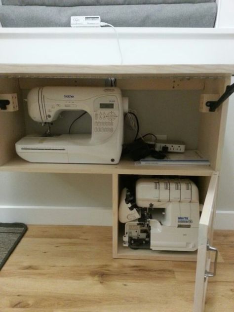 DIY tiny house Tiny Sewing Room, Tiny House Closet, Tiny House Organization, Diy Space Saving, Sewing Machine For Sale, Tiny House Blog, Tiny House Talk, Tiny House Storage, Diy Tiny House