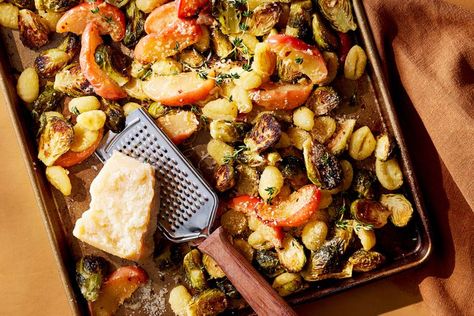 Sheet Pan Gnocchi with Apple and Brussels Sprouts Gnocchi And Brussel Sprouts, Sheet Pan Gnocchi, Brunch Salad, Fall Food, Garden Recipes, Food Board, Sheet Pan Dinners, Pot Meals, Baked Apples