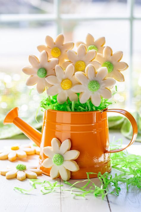 Cookies Pictures, Cookies Bouquet, Cute Watering Can, Making Sugar Cookies, Soft Sugar Cookie Recipe, Cookie Bouquets, Flower Sugar Cookies, Homemade Sugar Cookies, Sugar Cookie Recipe Easy