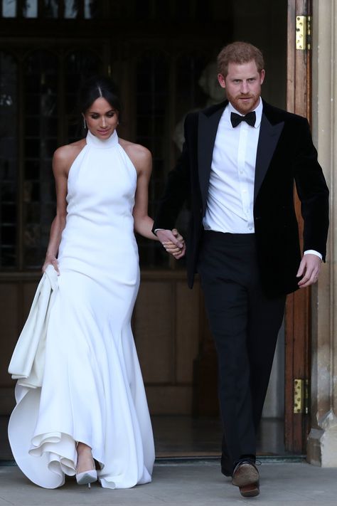 Estilo Meghan Markle, Debut Dresses, Satin Wedding Dresses, Meghan Markle Wedding, Satin Bridal Gowns, Prins Harry, Prinz Harry, Meghan Markle Style, Royal Wedding Dress