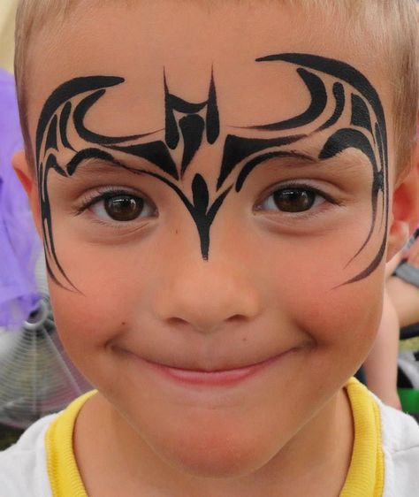 Batman tribal lines Avengers Face Paint, Batman Face Paint Easy, Face Paint Ideas Simple, Face Paint For Boys, Character Face Paint, Super Hero Face Paint, Boys Face Paint, Boy Face Paint, Simple Face Painting Ideas