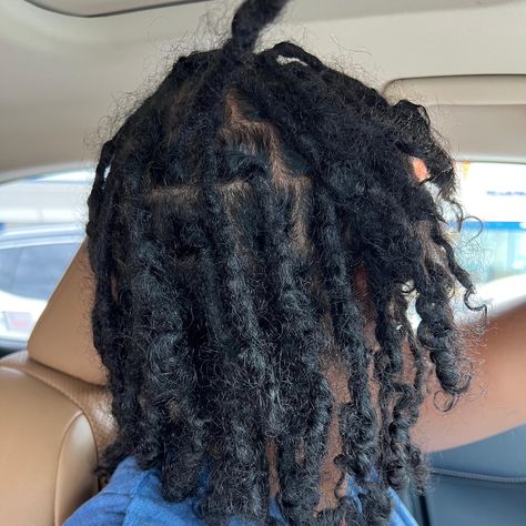 I am 5 months loc’d. 5 Months Locs, 5 Month Loc Journey, Thick Starter Locs, Locs On Black Women, Real Locs, Comb Coils, Locs Inspiration, Curly Locs, Loc Goddess