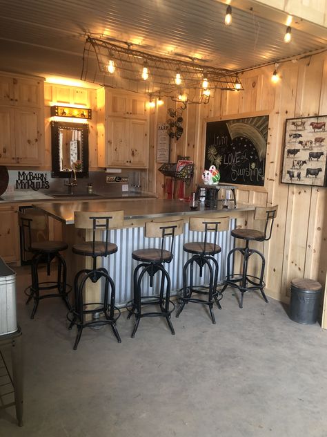 Barn Hangout Ideas, Barn Shop Ideas, He Shed She Shed, Red Barn House, Hangout Room Ideas, Garage Hangout, Barn Bar, Barn Remodel, Hangout Room