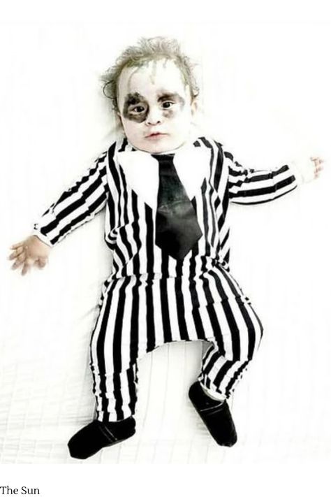 Scary Baby Halloween Costumes. A collection of spooky and popular Halloween costumes ideas for adults and kids. It’s everything you need for a memorable spooktacular Halloween with your family and/or friends. Emo Mode, Toddler Boy Halloween Costumes, Beetlejuice Costume, 90s Halloween Costumes, Popular Halloween Costumes, Baby Boy Halloween, Baby Halloween Outfits, Etsy Halloween, Baby Kostüm