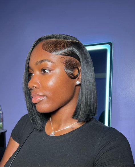 Asymmetrical Bob Black Women, Bob With Highlights Black Women, Side Part Bob Quick Weave, Bobs With Highlights, Side Part Bob Weave, Deep Side Part Bob, Side Part Bob Wig, Weave Bob Hairstyles, Weave Bob