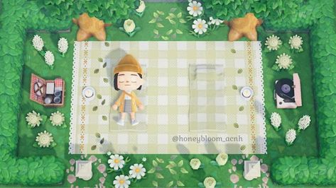 Here is a simple little picnic area I made 🌿🥪🧃 - AnimalCrossing Picnic Area Acnh, Animal Crossing Picnic Area, Acnh Picnic Area Ideas, Animal Crossing Picnic, Acnh Picnic, Animal Crossing Cafe, Motif Acnl, Animal Crossing 3ds, Animal Crossing Guide