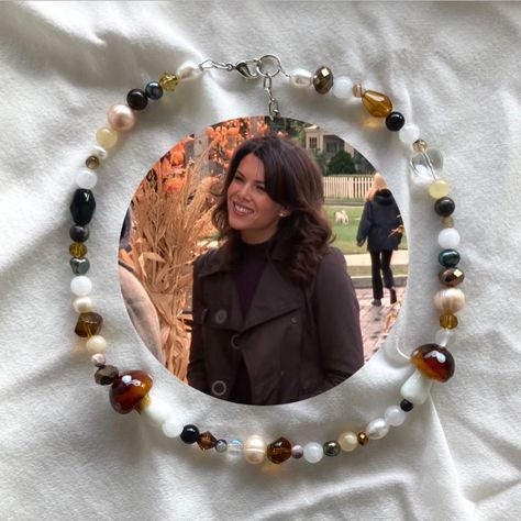 created by kkey2urheart on instagram Gilmore Girls Bracelet, Gilmore Girls Jewelry, Crystal Beaded Necklace, Beaded Stuff, Gilmore Girl, Girl Friendship, Handmade Things, Crystal Bead Necklace, Bead Ideas