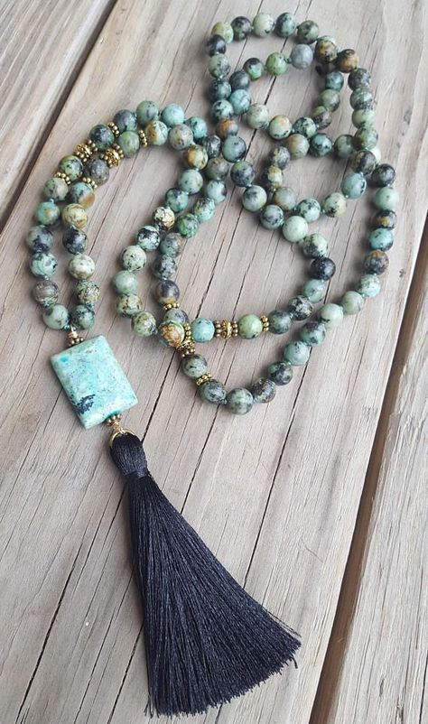 Mala Beads Diy, Delicate Diamond Necklace, Floating Diamond Necklace, Mala Jewelry, Knotted Mala, Yoga Necklace, Mala Bead Necklace, Mala Meditation, Meditation Beads