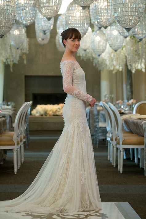 Christian Grey and Anastasia Steele’s ‘Fifty Shades Freed’ Wedding Album: Get the First Inside Look Anastasia Outfits, Anastasia Steele Style, Anastasia Steele Outfits, 50 Shades Freed, Anastasia Grey, Inspired Wedding Dress, Baju Kahwin, Grey Wedding Dress, Fifty Shades Movie