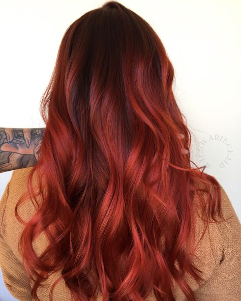 Red balayage hair with root melt Red Hair With Root Shadow, Red Hair Brown Shadow Root, Root Melt Red Hair, Red Root Melt, Shadow Root Red Hair, Red Hair Shadow Root, Red Color Melt Hair, Red Hair Brown Roots, Red Hair With Shadow Root